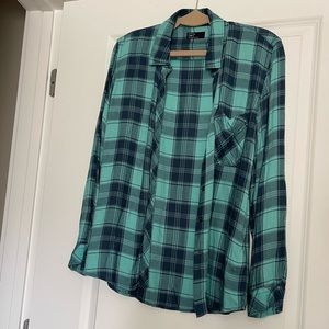 Gap flannel button up